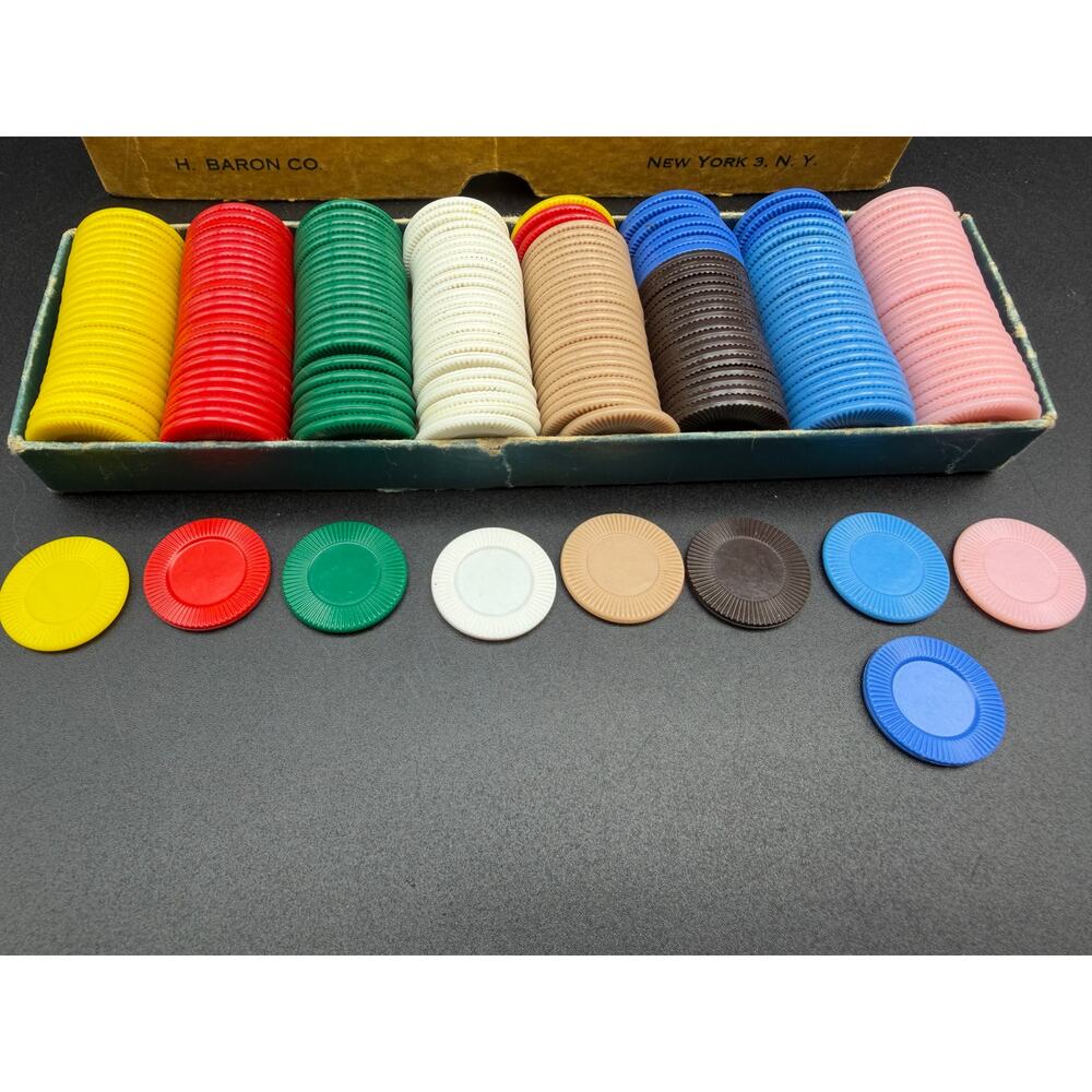 Vintage 200 Poker Game Chips Bakelite Clay Composite Chips Boxed Set 7/8 inch - Picture 2 of 7